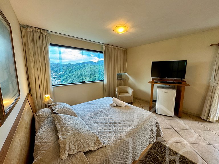Suíte com hidromassagem no Hotel Dominguez Master