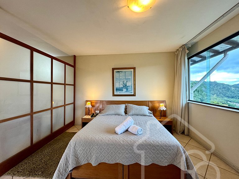 Suíte com hidromassagem no Hotel Dominguez Master