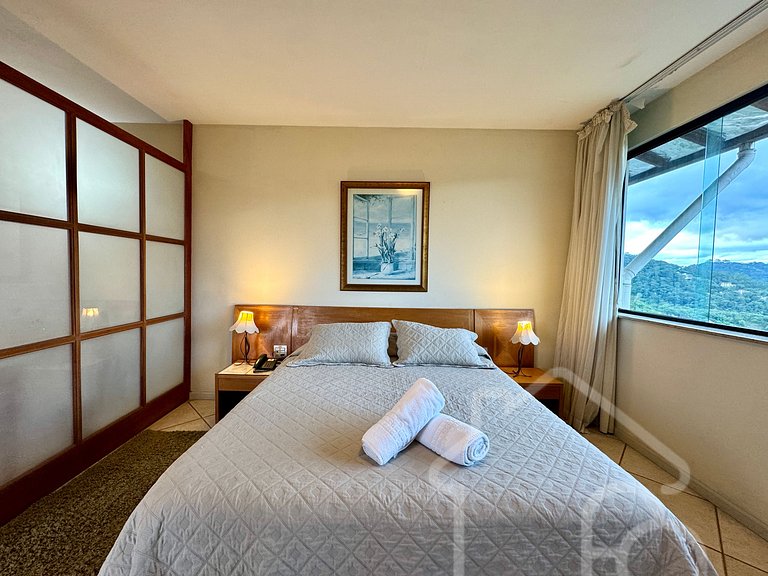 Suíte com hidromassagem no Hotel Dominguez Master