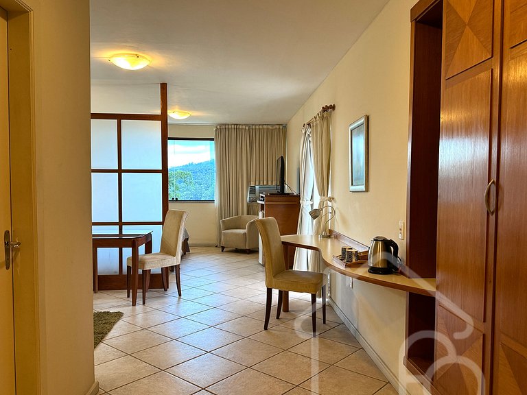 Suíte com hidromassagem no Hotel Dominguez Master