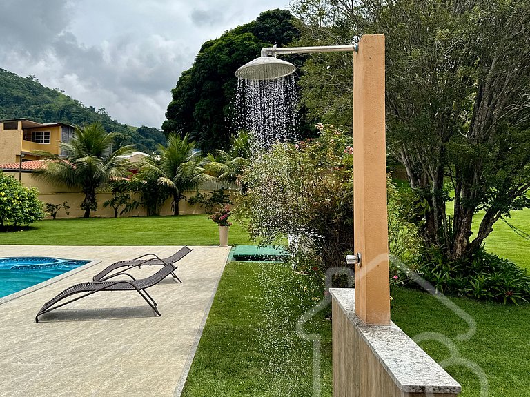 Casa maravilhosa no centro com piscina e sauna