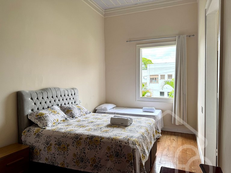 Casa maravilhosa no centro com piscina e sauna