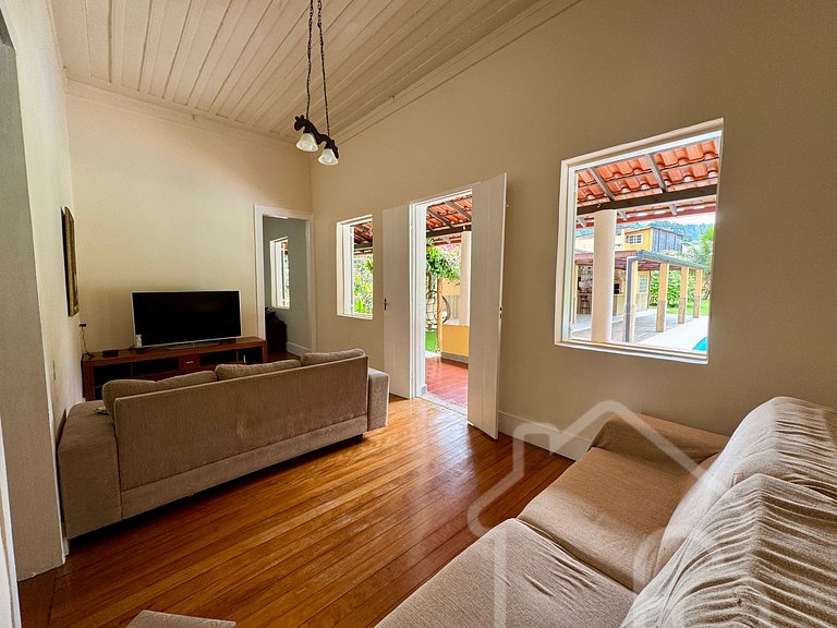 Casa maravilhosa no centro com piscina e sauna