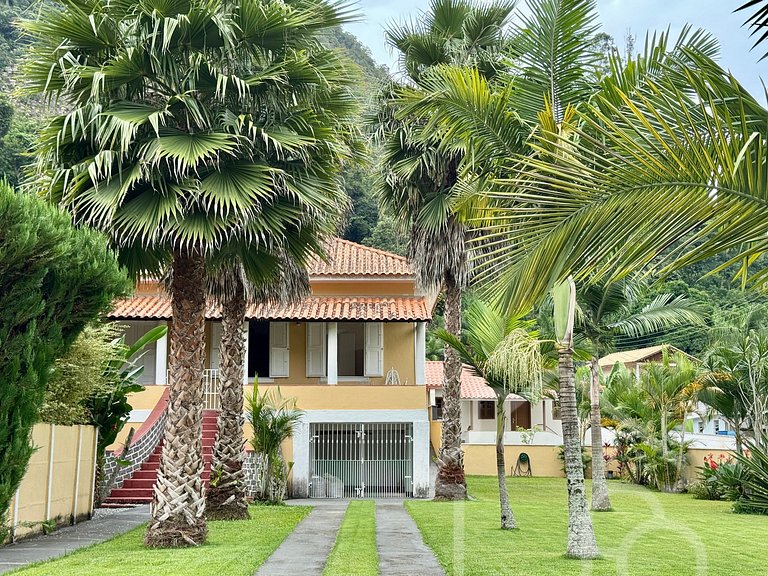 Casa maravilhosa no centro com piscina e sauna