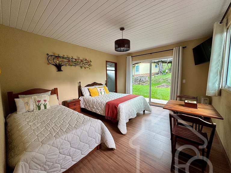 Casa espetacular com piscina e churrasqueira