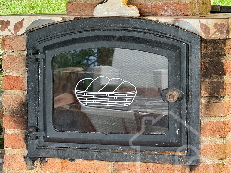 Casa espetacular com piscina e churrasqueira