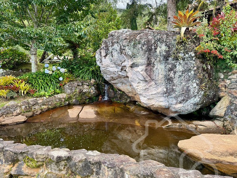 Casa espetacular com piscina e churrasqueira