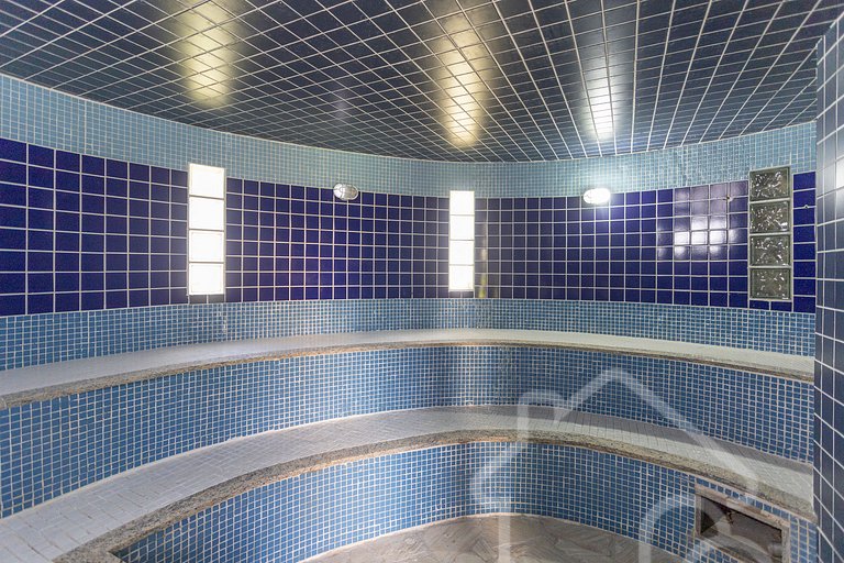 Casa com piscina em condomínio na Rasa