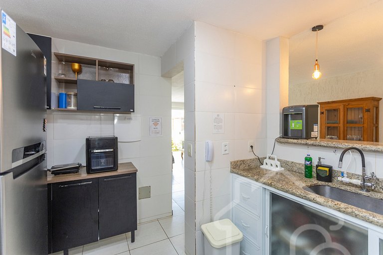 Casa com piscina em condomínio na Rasa