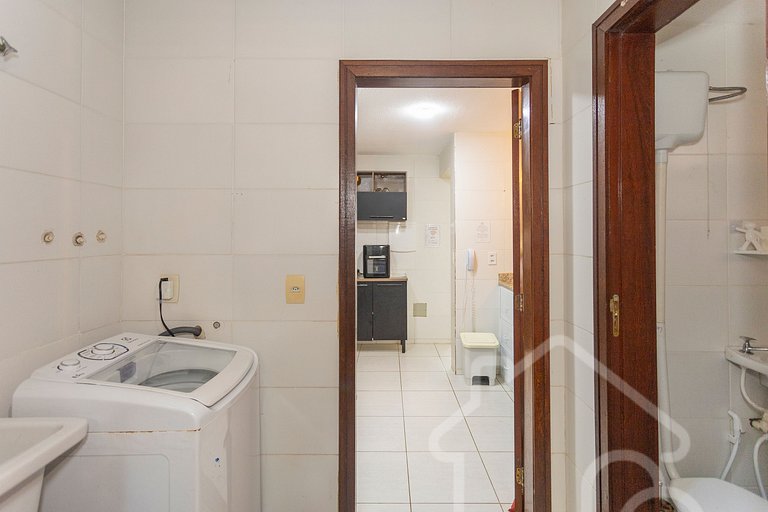 Casa com piscina em condomínio na Rasa