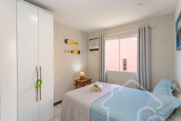 Casa com piscina em condomínio na Rasa