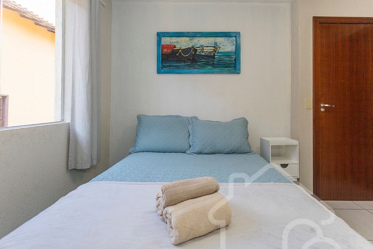 Casa com piscina em condomínio na Rasa