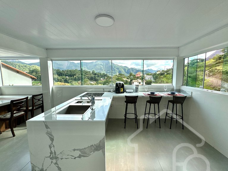 Casa na Serra com vista para as montanhas