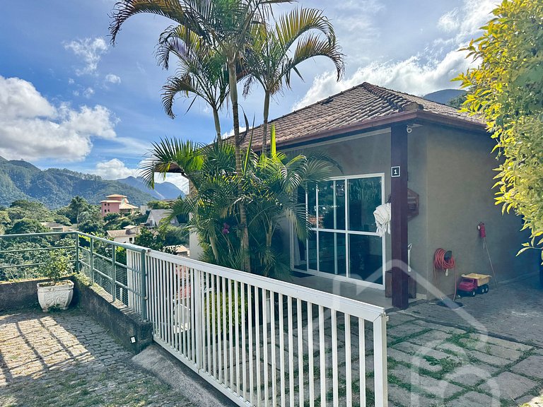 Casa na Serra com vista para as montanhas