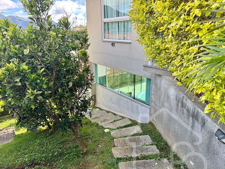 Casa na Serra com vista para as montanhas