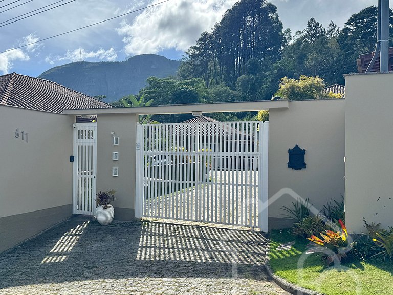 Casa na Serra com vista para as montanhas