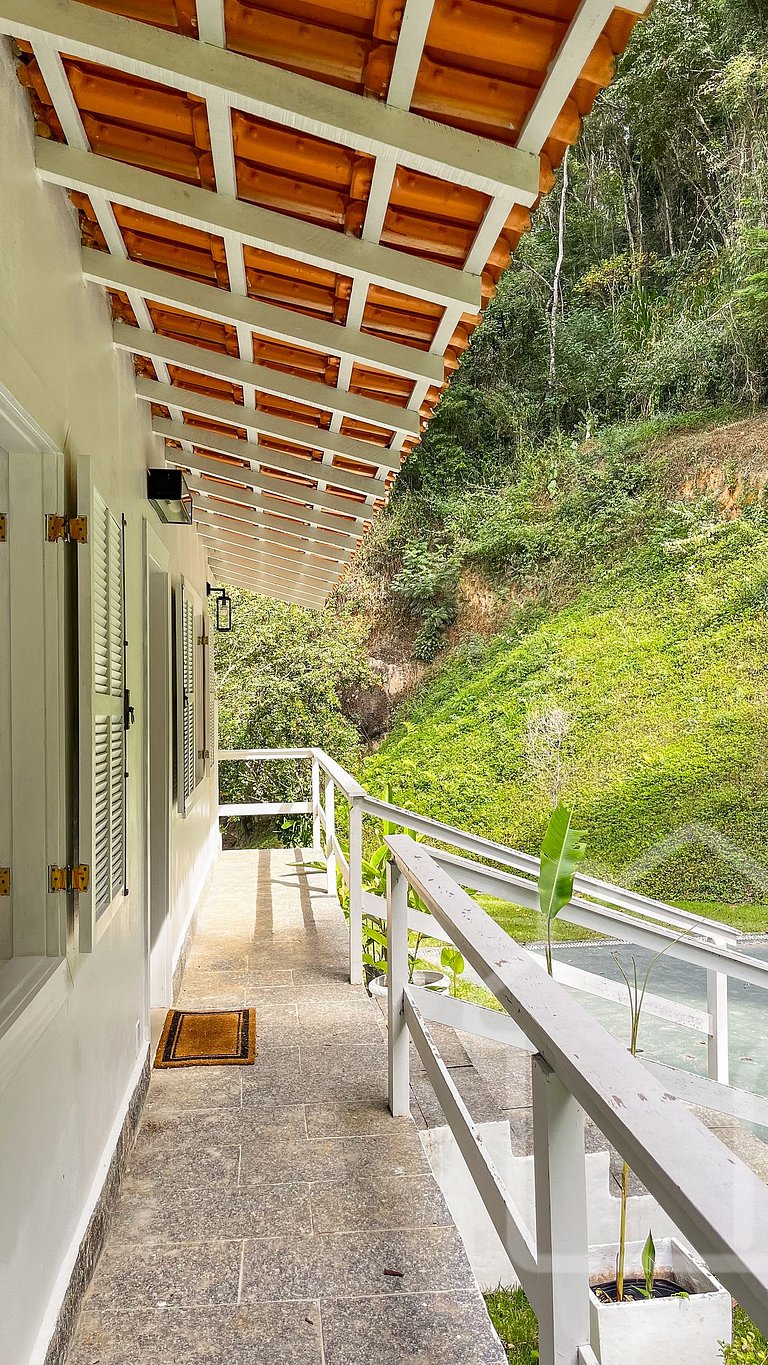 Cabana em Itaipava com Vista para a Serra