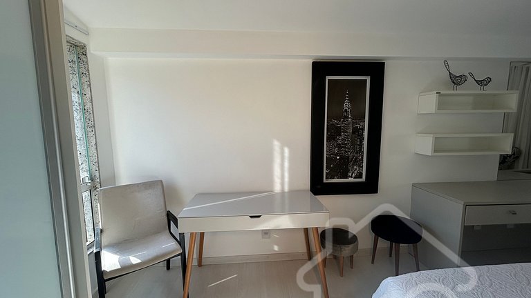 Casa Espaçosa com Piscina, Hidro e 3 Suítes