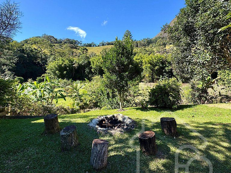 Refúgio na Serra com Rio no Jardim – Remanso Galdi