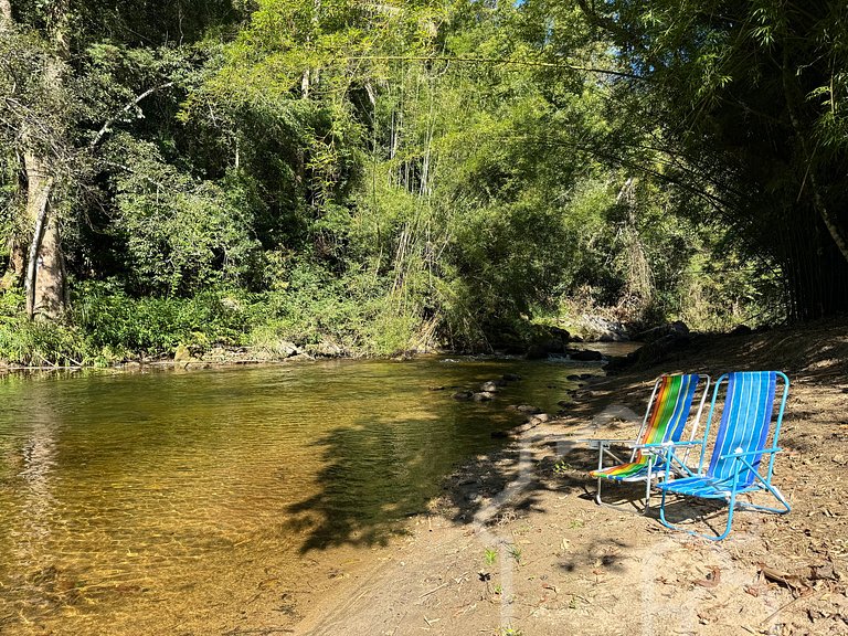 Refúgio na Serra com Rio no Jardim – Remanso Galdi