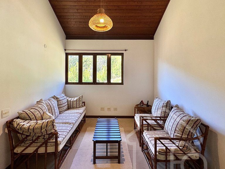 Casa com Lareira e Vista para as Montanhas
