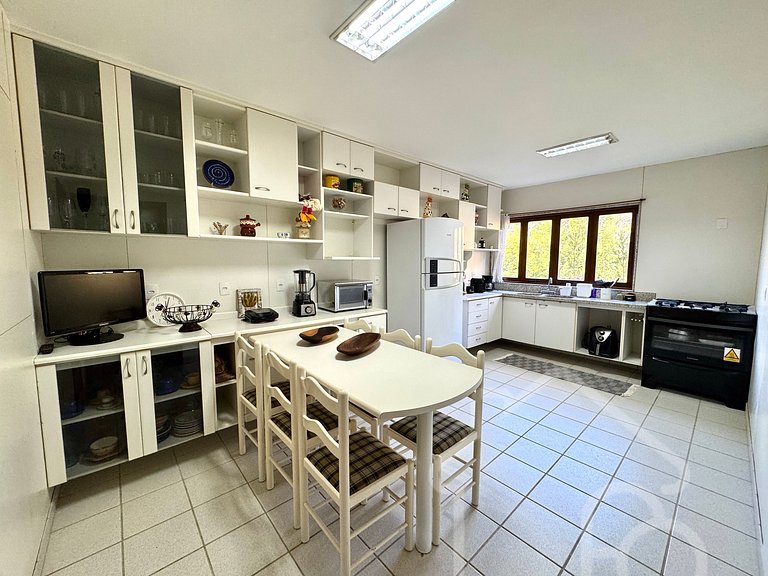 Casa com Lareira e Vista para as Montanhas