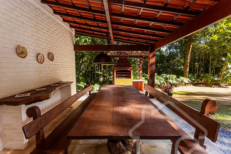 Casa de Campo em Itaipava com Piscina e Lareira
