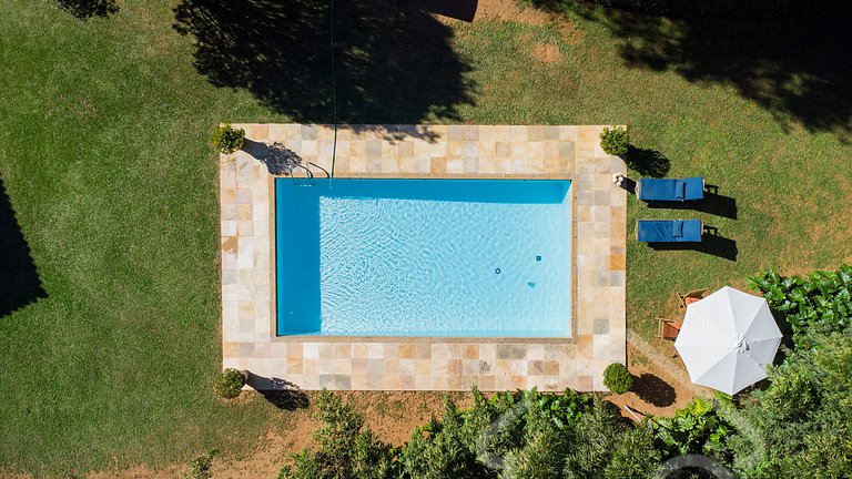 Casa de Campo em Itaipava com Piscina e Lareira