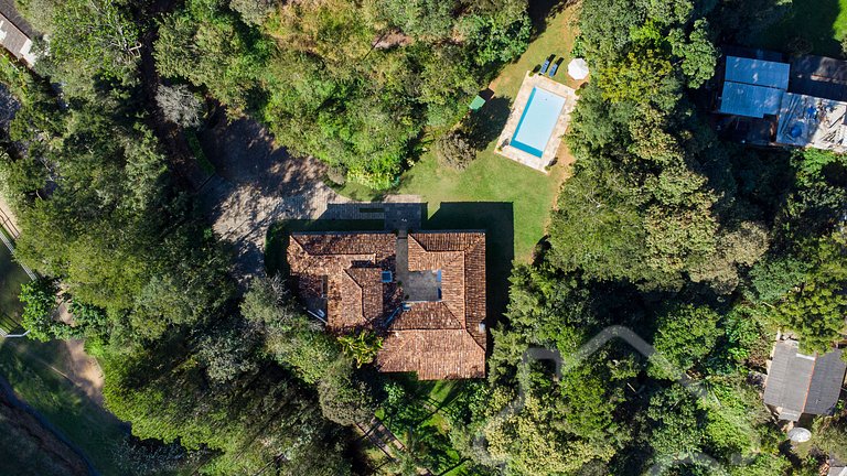 Casa de Campo em Itaipava com Piscina e Lareira