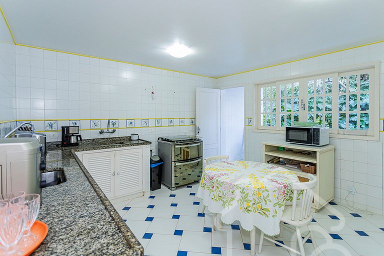 Casa de Campo em Itaipava com Piscina e Lareira