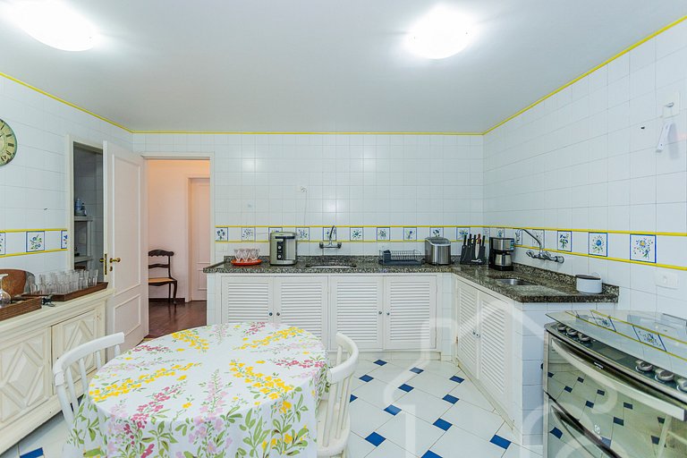 Casa de Campo em Itaipava com Piscina e Lareira