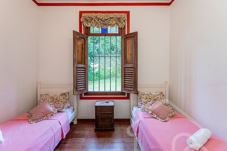 Casa de Campo em Itaipava com Piscina e Lareira