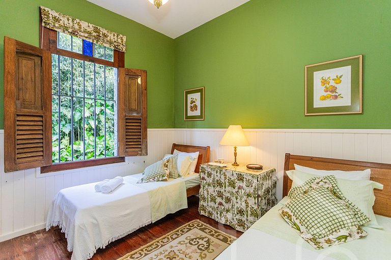 Casa de Campo em Itaipava com Piscina e Lareira
