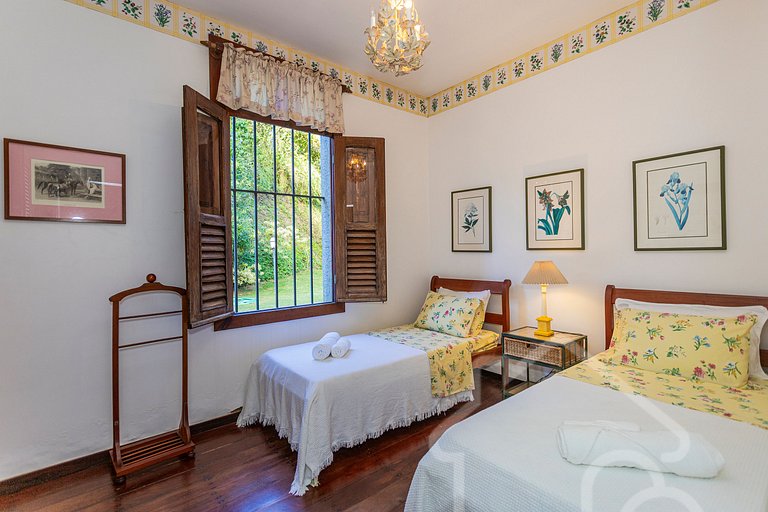 Casa de Campo em Itaipava com Piscina e Lareira
