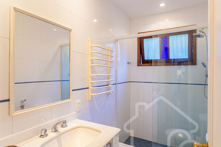 Casa de Campo em Itaipava com Piscina e Lareira