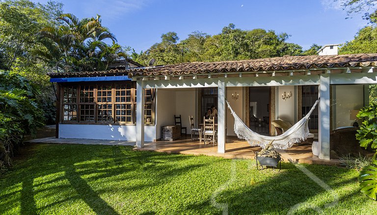Casa de Campo em Itaipava com Piscina e Lareira