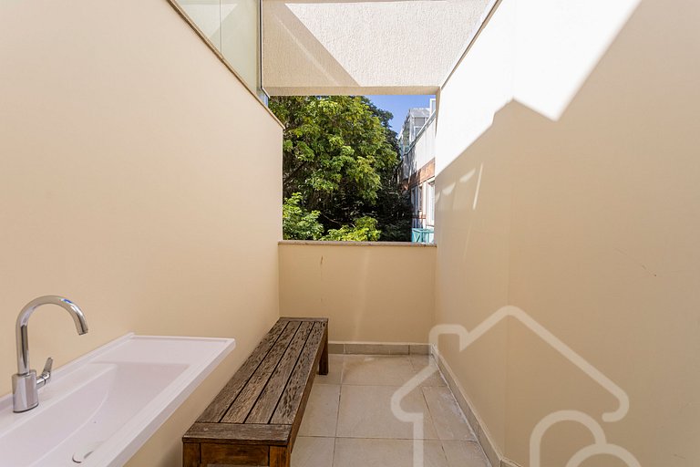 Studio em Itaipava com Estrutura Completa